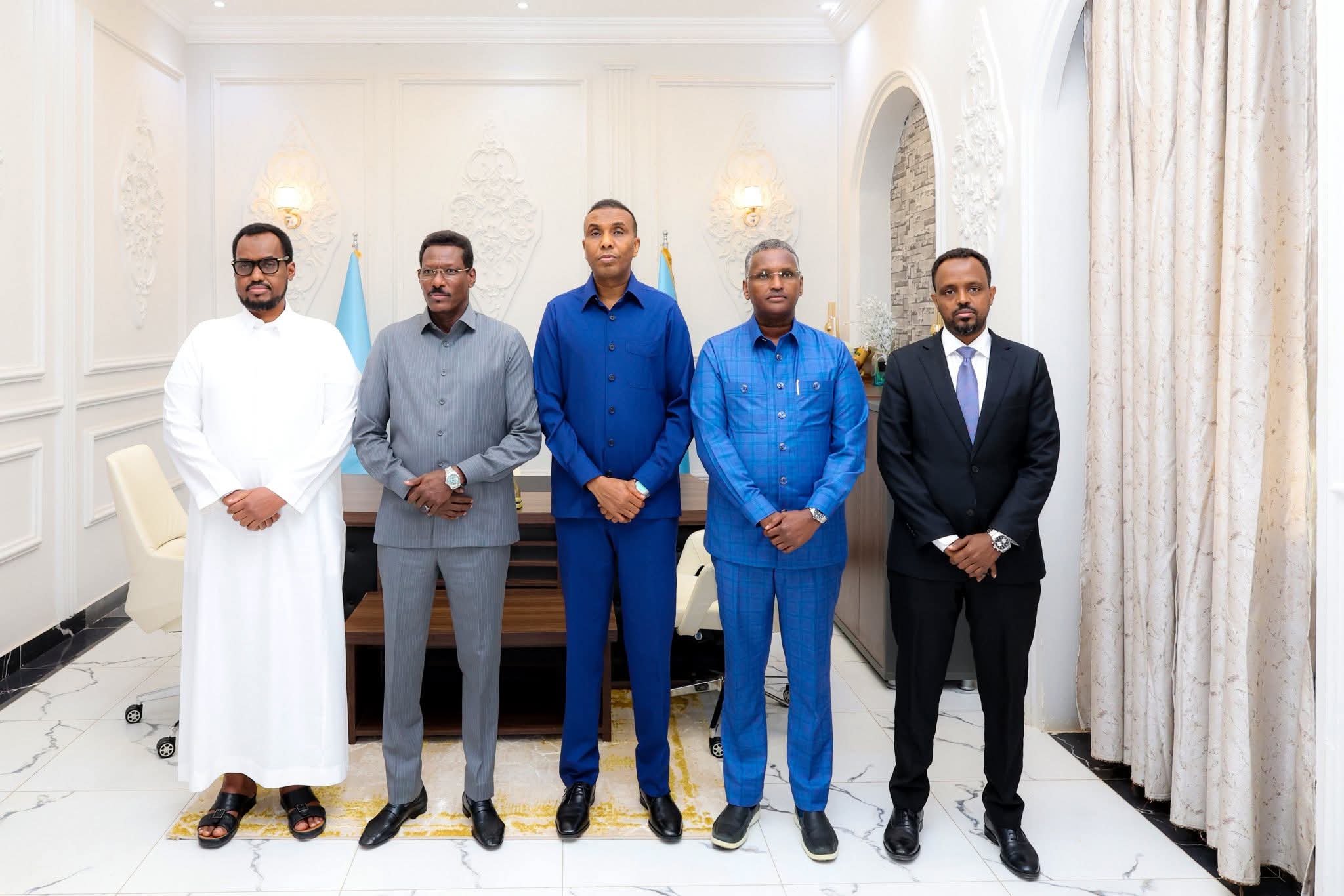 Ra’iisul Wasaare Xamsa oo soo gebogabeeyay safar shaqo oo uu ku tagay Galmudug