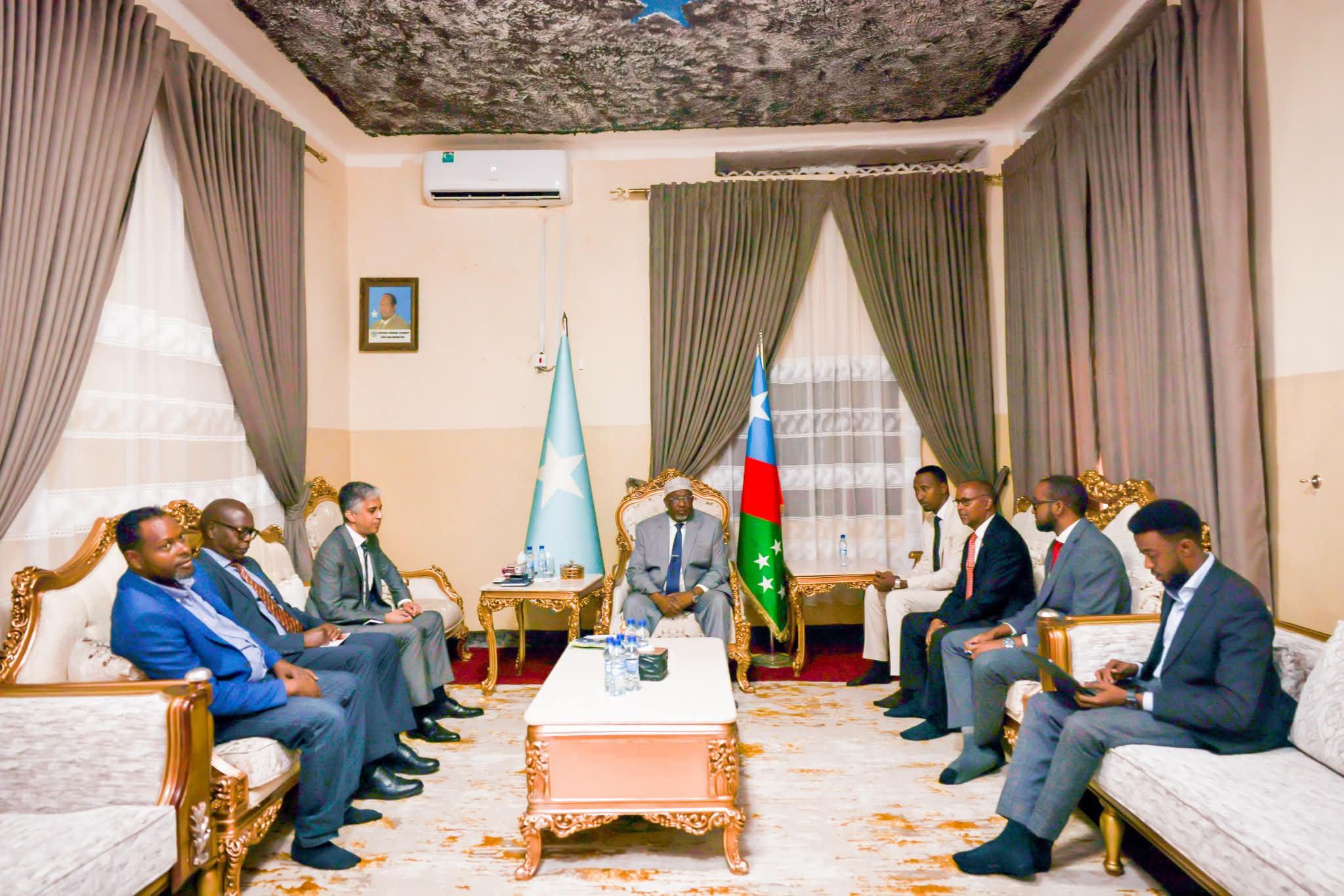 Hoggaamiyaha Koonfur Galbeed oo la kulmay Madaxa Xafiiska Siyaasadda Qaramada Midoobay ee Soomaaliya