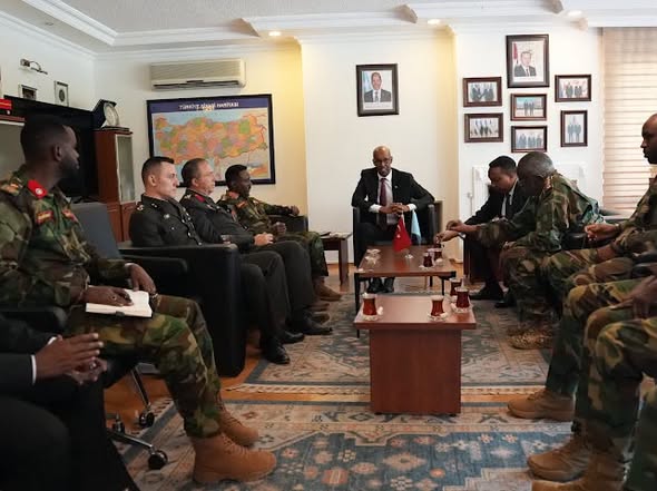 Taliyaha XDS oo booqday Safaaradda Soomaaliya ee magaalada Ankara